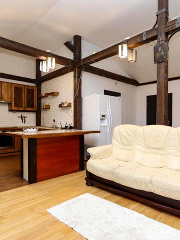 Владики Софрона Мудрого вул., 24