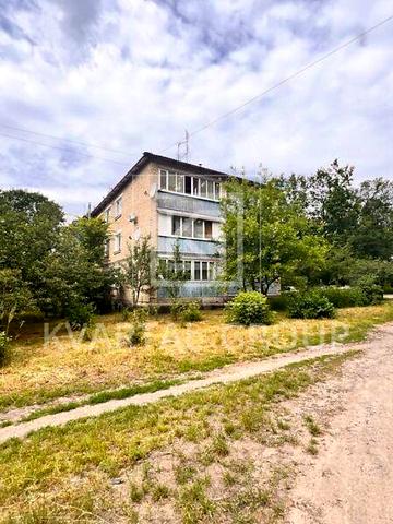 Продаж 2к Квартира Шкільна вулиця