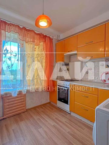 Героїв 93-ї Бригади вул. (Гудименка), 42