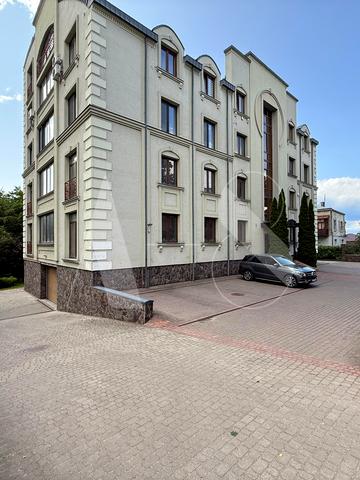 Таджицька вул., 1