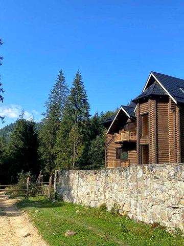 КОТЕДЖ (будинок) у Верховині