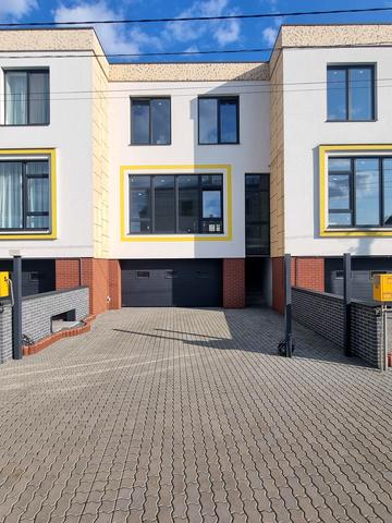 Івана Ґонти вул., 8А