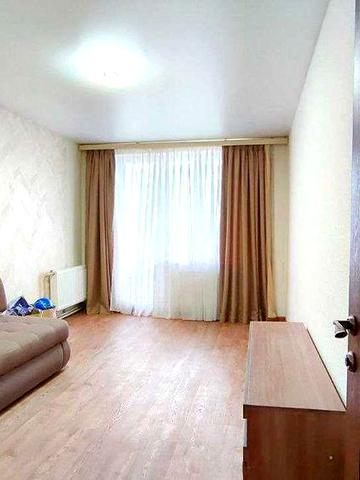 Терміново продам 3-кімнатну квартиру в Дергачах по вул. Садовій