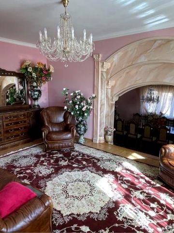 Продаж 16-ти кімнатного будинку, в с. Грушівка!