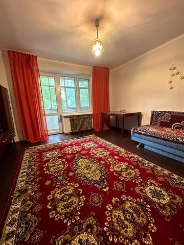 Євгена Кухарця вул., 4/1