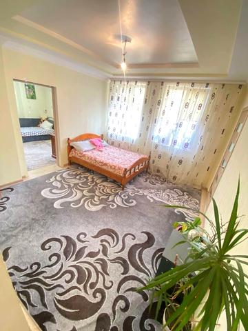 Відродження просп., 5