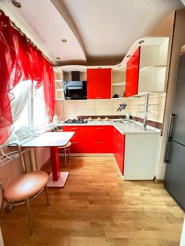 Євгена Танцюри вул., 44