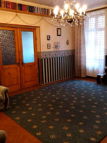 Новосельського вул., 32