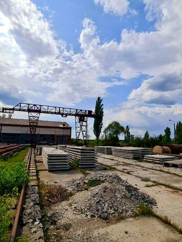 Поповича, 41