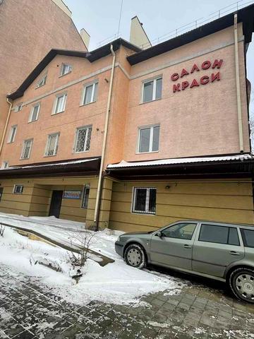 Леся Курбаса вул., 7