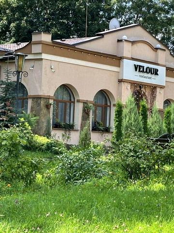 Незалежності, 4