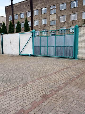 Харківська вул., 120