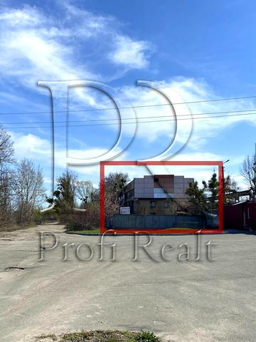 Вокзальна вулиця, 2