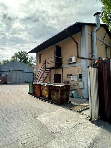 Універсальна вул., 6