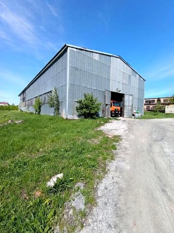 вул. Центральна, 32а