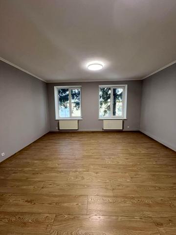 Назарія Яремчука вул. (Єршова), 1