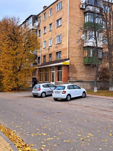 Варшавська вул. (Полярна), 10