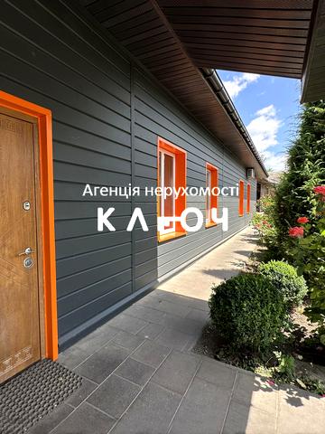 Олега Ольжича вул., 48А