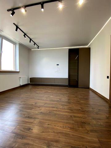 Продам 2 кімнатну квартиру в новобудові( Корбутівка ) ЖК River city