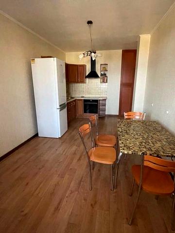 Продам 3 Бровари Аркадія Голуба, державні програми