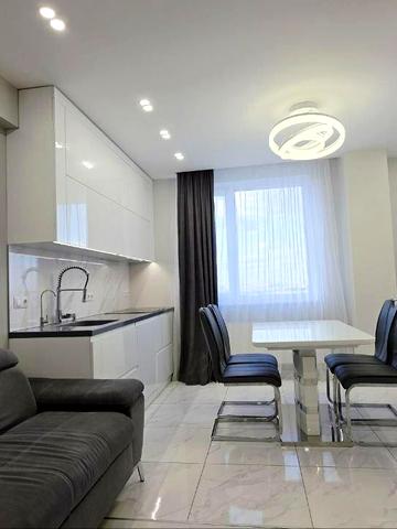 Героїв Харкова просп. (Московський), 162