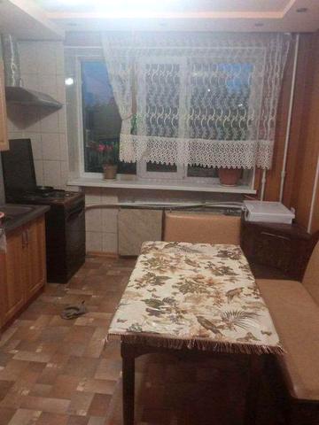 Продам трикімнатну квартиру