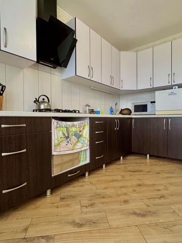 Курсанта Єськова вул., 26