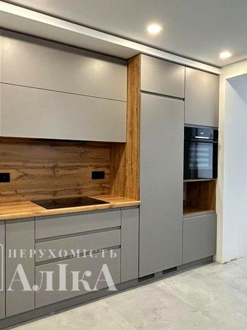 Продам сучасну дворівневу квартиру з дизайнерським ремонтом!