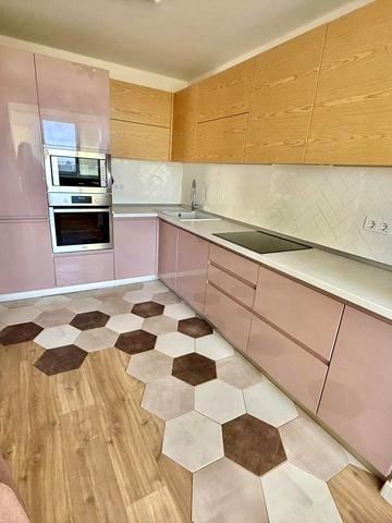 Перемоги вул., 92