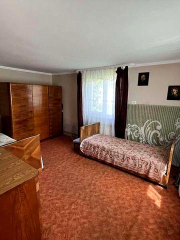 Продаж 3к Дім Тополева вулиця