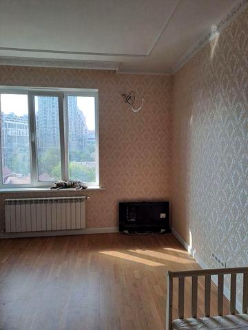 Продажа 3 кімнатної квартири Дмитрівська 17А