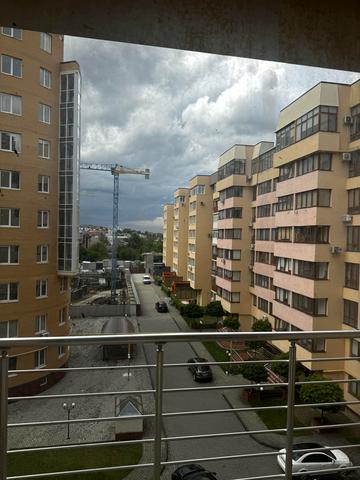 Володимира Великого вул., 91