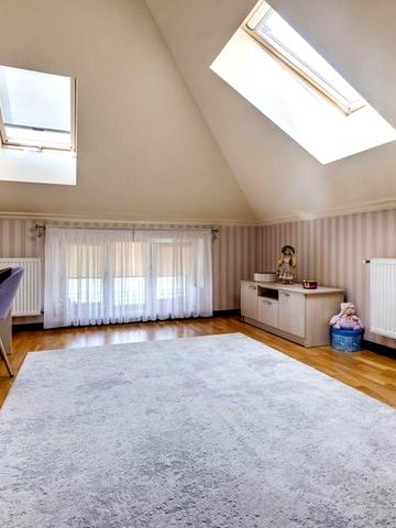 Продаж ексклюзивної квартири, Пустомити