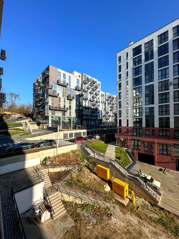 Малоголосківська вул., 44