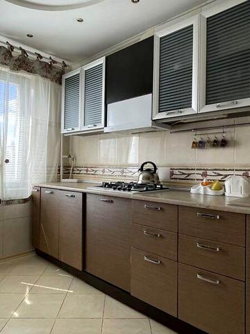 Продаж 3к Квартира Дачна вулиця