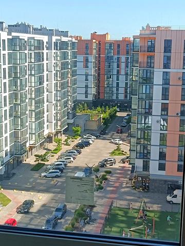 Привокзальна вул., 12-Б