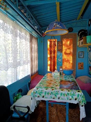 Продається земельна ділянка з будинком