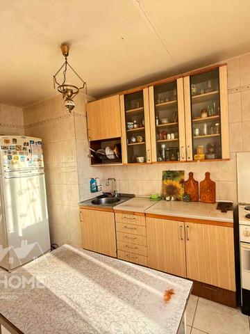 Набережна вул., 22