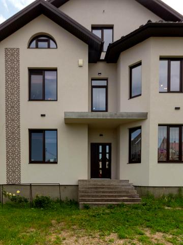 Українська, 32