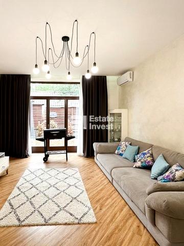 Жуковського просп., 5Д