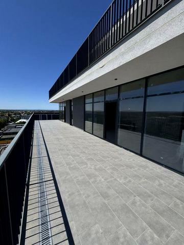 простора 2-кімнатна квартира з видовою терасою ЖК Crystal