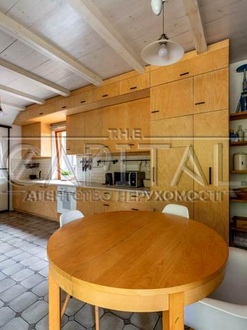 126-та Садова вул., 19