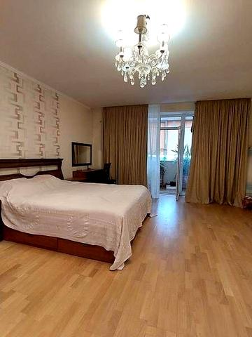 Продаж 3к Квартира Скворцова вулиця