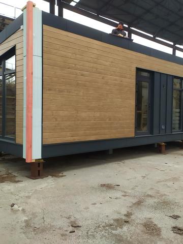 Іскоростенська вул., 8