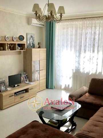 Продаж 2к Квартира Академіка Сахарова вулиця
