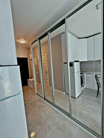 Студія в новому будинку з ремонтом.