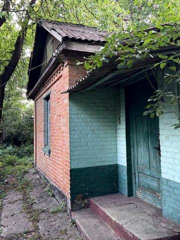 Продається частина будинку в ЦЕНТРІ міста.