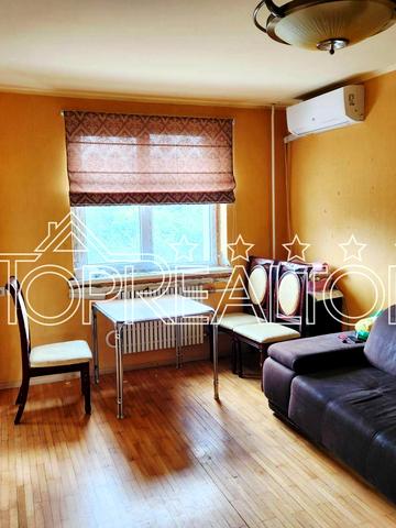 Леся Сердюка вул. (Командарма Корка), 10