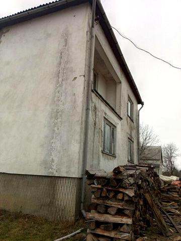 Продається будинок з ділянкою 35 соток