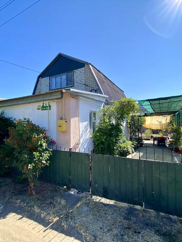 5-та Лінія, 8